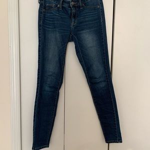 Universal Thread Size 4 Midrise Jeggings